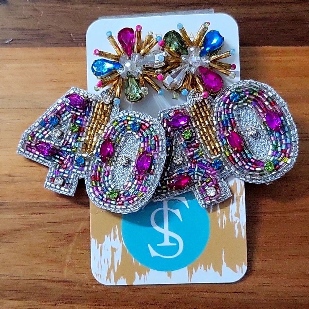 NWT - Taylor Shaye 40th Earring